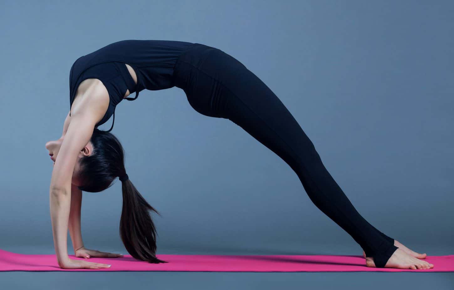 10 postures de yoga pour le stress et le sommeil